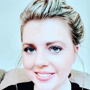 COPY - Meet your Posher Michelle. ❤